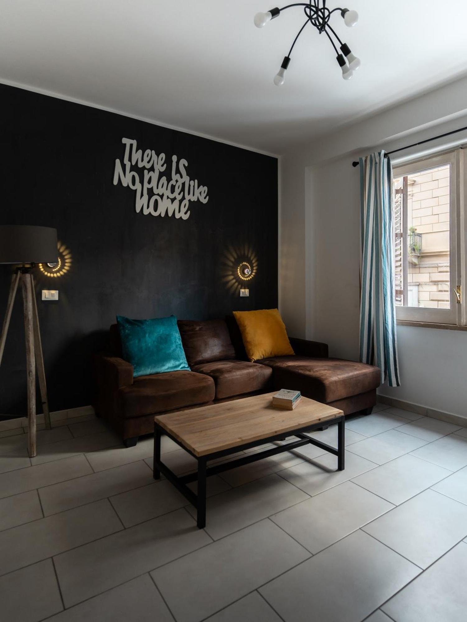 Casa In Centro Apartment ปาแลร์โม ภายนอก รูปภาพ