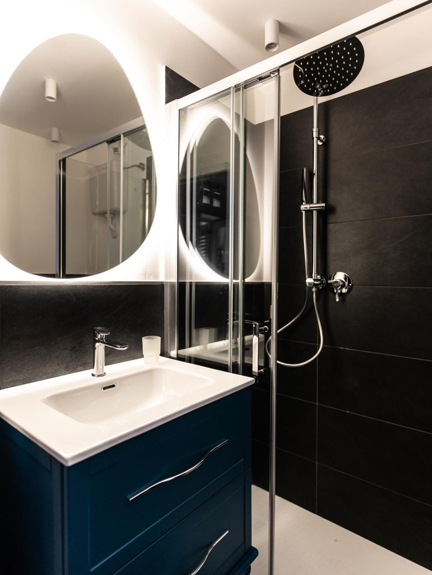 Casa In Centro Apartment ปาแลร์โม ภายนอก รูปภาพ